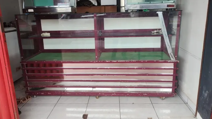 VITRINE 