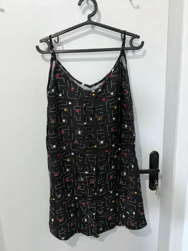 Vendo roupa usada