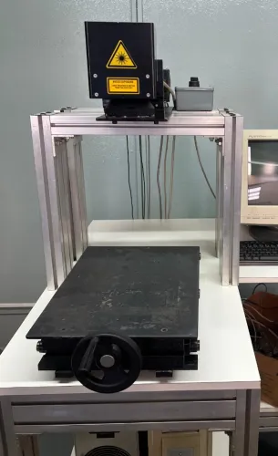 Máquina a laser