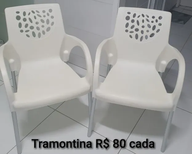 Poltrona plástica Tramontina 