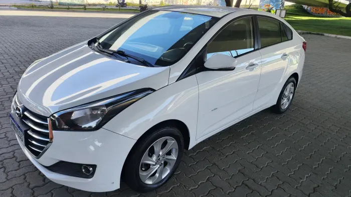 Hyundai HB20S Comfort Plus 1.0 TB Flex 12V Mec. 2018