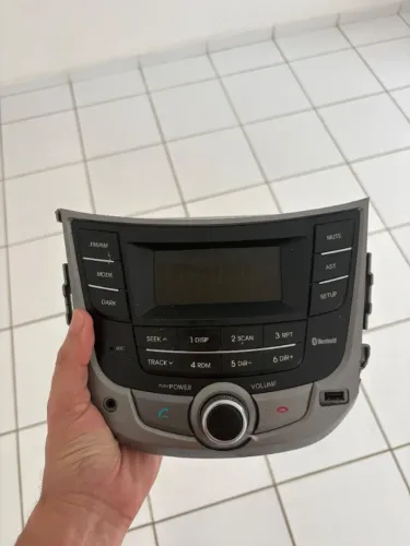 Rádio / Aparelho de Som Original Hyundai HB20 / HB20S (2012 a 2015) - Bluetooth / USB