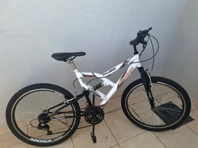 Bicicleta Aro 26 Status Fullsion