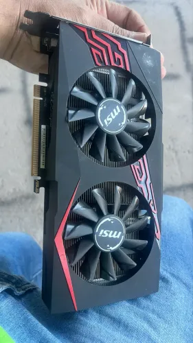 Placa de vídeo Rx 570