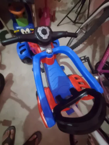 Quadriciclo infantil