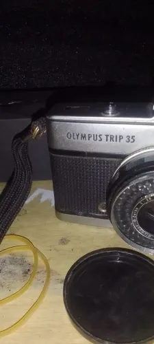 Câmera olympus trip 35