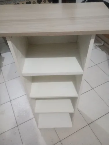 Linda estante multiuso / balcão organizador, 1m x 0,35 com.