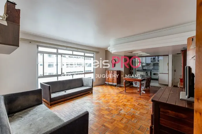 Apto de 120m2 com 3 dorm sendo 1 suite, sem vaga no Paraiso prox do metro