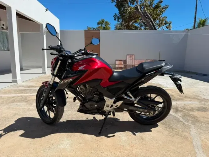 CB 300F TWISTER 300 CBS UNICO DONO
