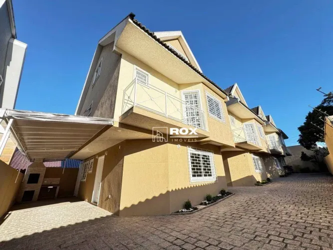 Sobrado Triplex com 3 quartos à venda, 131 m² por R$ 765.000 - Santa Felicidade, Curitiba/