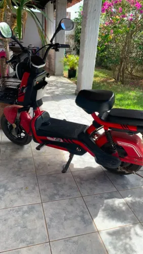 MOTO ELÉTRICA 800W 2024 - SEMINOVA, MUITO CONSERVADA