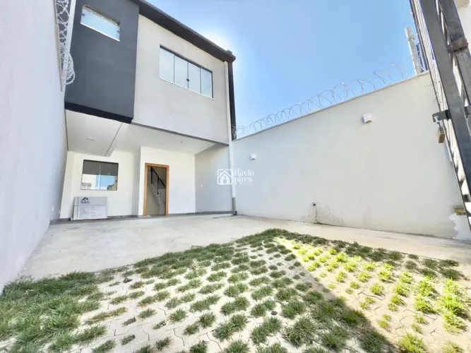 Casa Geminada 3 Quartos Bairro Cabral