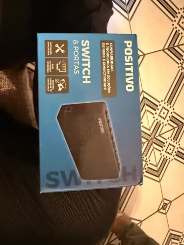 Switch Positivo 8 Portas - NOVO/LACRADO