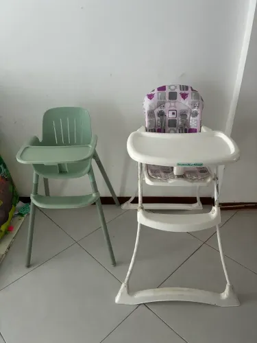 Cadeira de alimentação infantil
