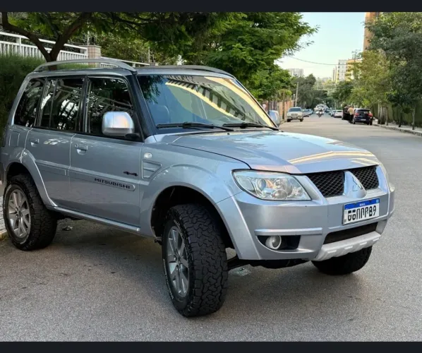 Mitsubishi Pajero TR4 2.0/ 2.0 Flex 16V 4X4 Aut. 2015