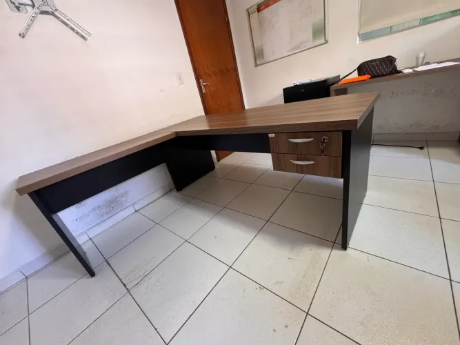 Mesa para escritório