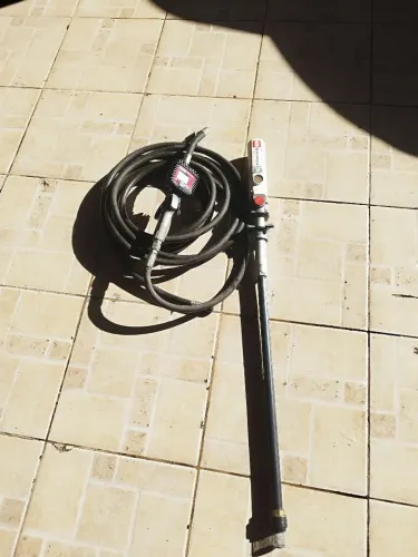 Propulsora pneumática para óleo lubrificante