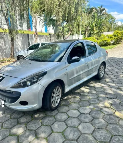 Peugeot 207 Sedan Passion XS 1.6 Flex 16V 4P AUT 2010