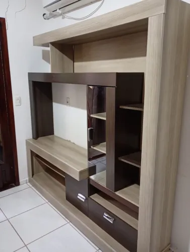 Estante de sala de estar 2mts de largura em bom estado