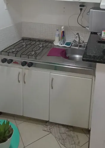     Oportunidade  ?Combo: Pia, Cooktop e armários. 