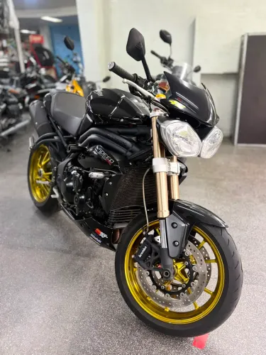 Triumph Speed Triple 1050
