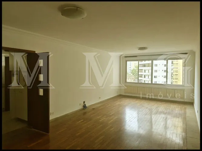 Apartamento Amplo com 3 Dormitórios e 1 Suíte no Paraíso