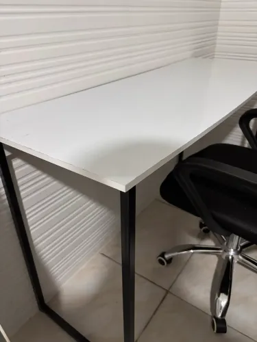 Kit Escritório: Escrivaninha + Cadeira Ergonômica