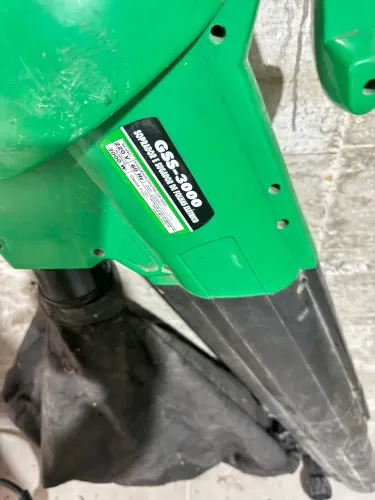 Soprador de folhas elétrico