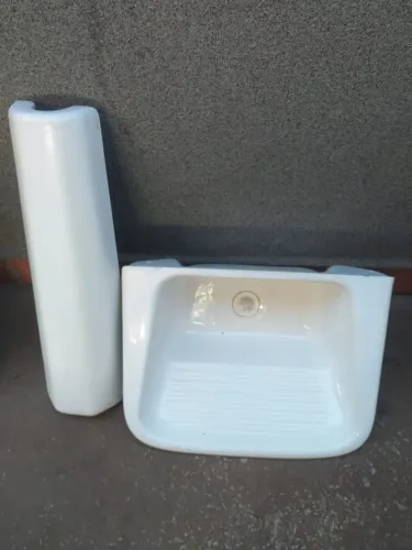 Tanque de Lavar Branco R$ 100