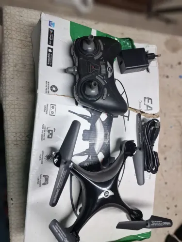drone eacles 3 pro...nao sei se funciona .