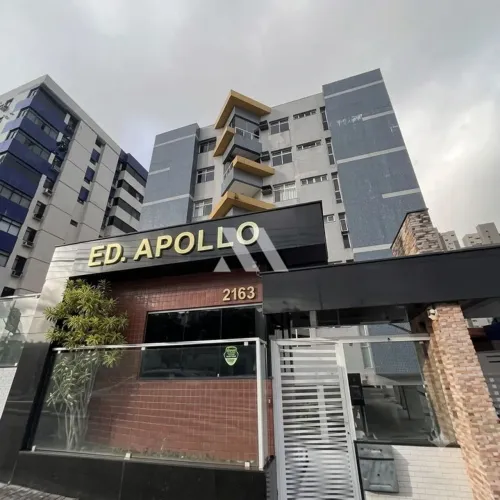Apartamento à venda com 3 quartos em Candelária Natal