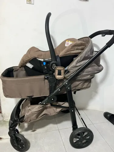 Carrinho e bebê conforto Galzerano