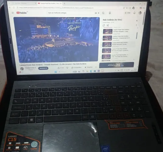 Notebook semi novo