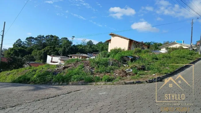 Excelente Terreno a venda, 750 m² - Bairro Forquilhas São José /SC