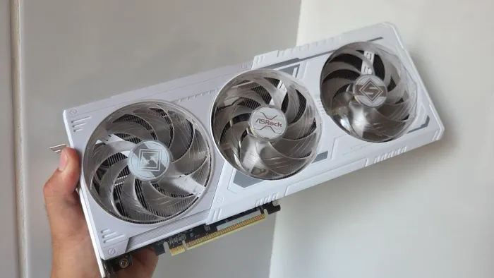 Rx 9060xt 16gb as rock steel legend