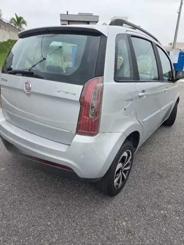 Fiat Idea Attractive 1.4 Fire Flex 8V 5P 2013