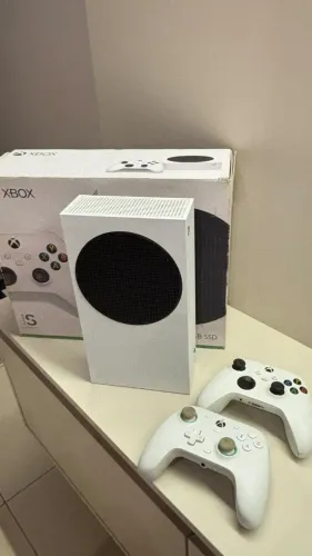 XBOX SERIES S + GAMESIR