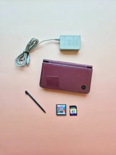 Nintendo DSi XL Vinho + 4Gb Lotado de Jogos + Jogo Mídia Física Original