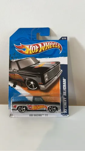 Miniatura silverado 83 hotwheels Walmart raro