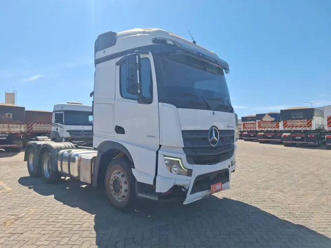 Mercedes-Benz Actros Actros 2651 MP5 LS 6x4 2p (diesel)(E5) 2021/2022 VAMOS SEMINOVOS