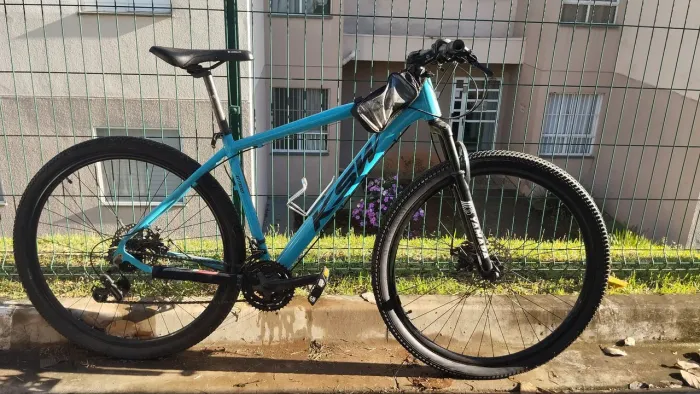 Bicicleta  KSW aro 29, quadro 19, Câmbio Shimano  24v freio a disco