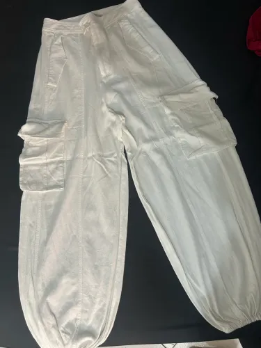 Calça da ALL?S cor branco gelo TAM G/GG