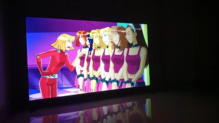 Tv 50 polegadas só tem 4 meses de uso fez hj