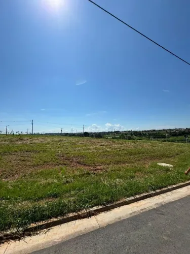 Jardins Versalhes - Aparecida de Goiânia - GO
