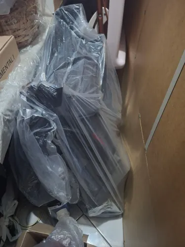 Vendo roupas de menina rn carrinho passeio, bb conforto tudo por 1mil reais 
