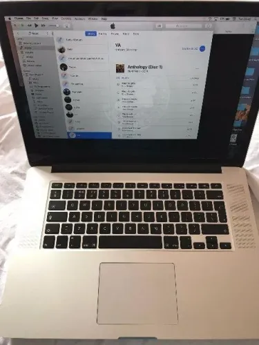 Apple Macbook Pro Retina 15 Mid 2015 I7 2.2 16gb Ram 512ssd