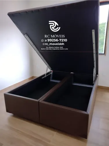 Cama Box Baú Casal 1,38x1,88 Bipartido Blindado - Espaço Extra + Pistão a Gás