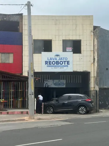 Vendo prédio na Orla de Salvador 400 M2