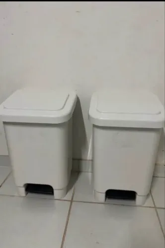 Lixeira 40l