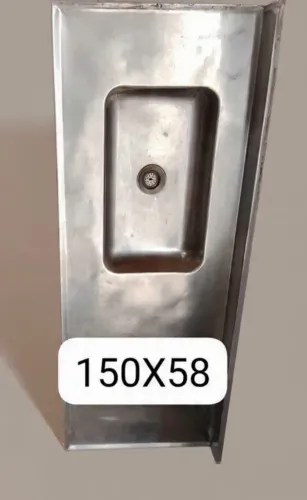 Pia em Aço Inox. Ótimo Estado e Pronta para Instalar